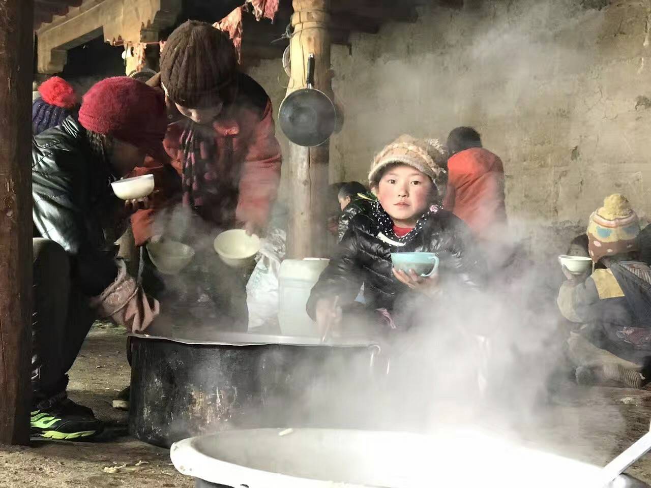 欧宝·官方端网站在线-欧宝(中国)公益回顾丨家国同欢月同圆 温暖满载甘孜州(图10)